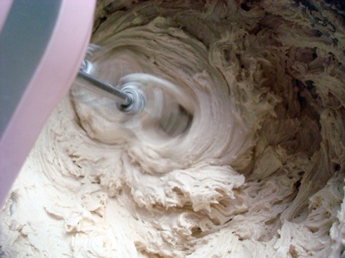 Як зробити вершковий крем з коричневим цукром