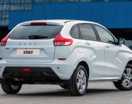 Як зняти логотипи з кузова lada xray