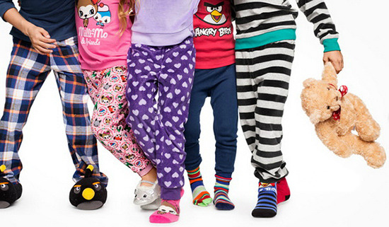 Cum să aranjezi o petrecere de pijamale pentru o fiică de 6 ani