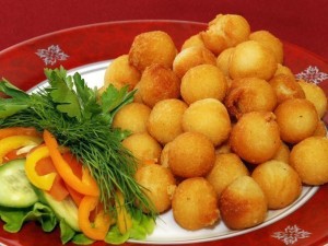 Картопляні кульки для гарнірів, сімейні святкує
