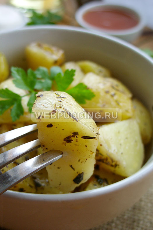 Cartofii într-un cuptor cu microunde sunt rapid și ușor, cum să gătești