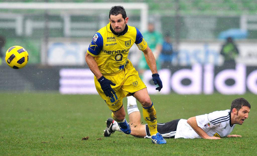 Chinevo-zboară măgari de fotbal italian