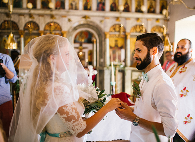 Tradiția cipriotă a nuntă a cititorilor de speranță și alexei, salut! Rusia