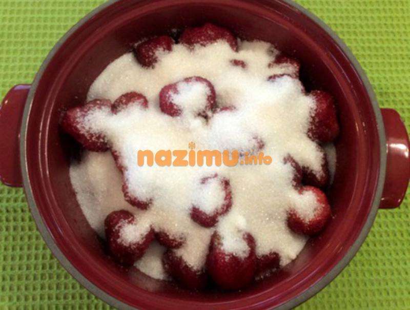 Strawberry Confiture - reteta foto pentru iarna fara gelatina