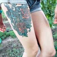Szép tetoválás lányoknak csípő