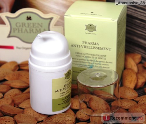 Crema de față verde farmaceutică anti-rid pentru piele normală și mixtă farmantivism -