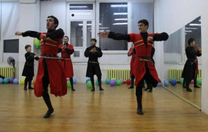 Lezginka cum să învețe să danseze, centrul de servicii pentru pasageri din Ucraina