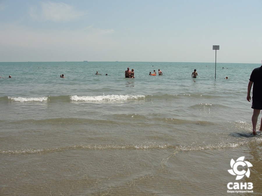 Lido vagy pihenjen a tengerparton Velence Sons