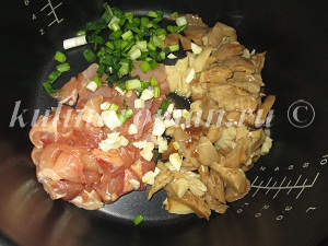 Макарони з курячим м'ясом і грибами в сметанному соусі, смачні рецепти