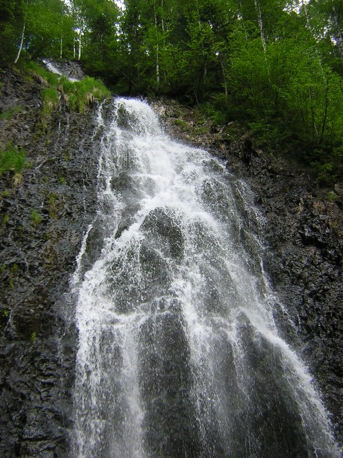 Trasee de călătorie în jurul cascadei Khakassia - cascada Chinzburg