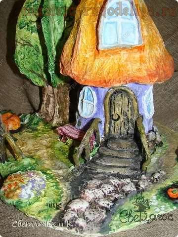 Master-clasa papier-mache casa