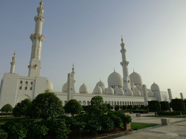 Sheikh Zayed mecset, Abu Dhabi, Egyesült Arab Emírségek leírás, fényképek, amely a térképen, hogyan juthat