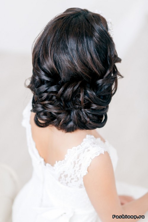 Модні тенденції весільних зачісок 2014 - 2015