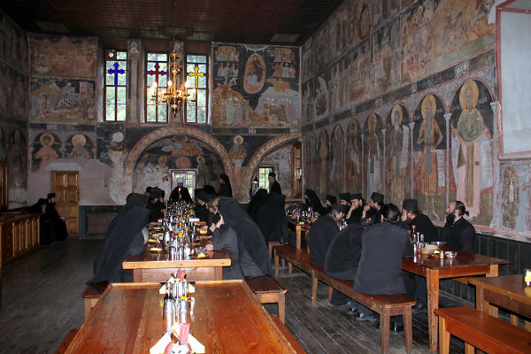 Монастир Хиландар на святій горі афон- персональний гід в Греції
