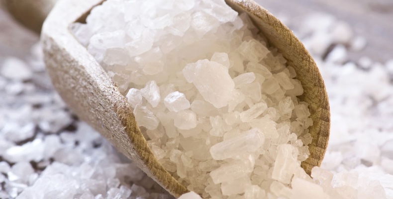 Este posibil să înlocuiți sarea de mare cu sare convențională?