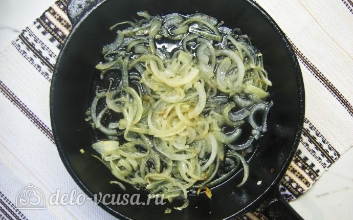 Rețetă din carne de solyanka cu preparare foto-pas-cu-pas a sosului cu cârnați