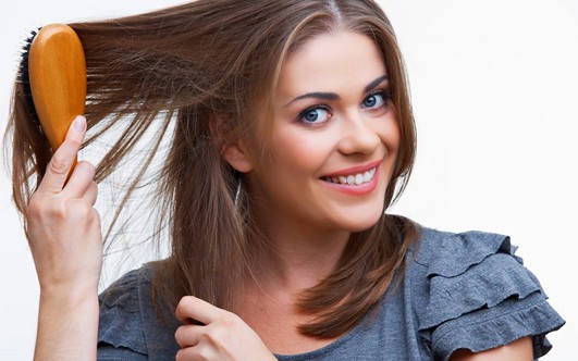 Remedii populare pentru căderea părului