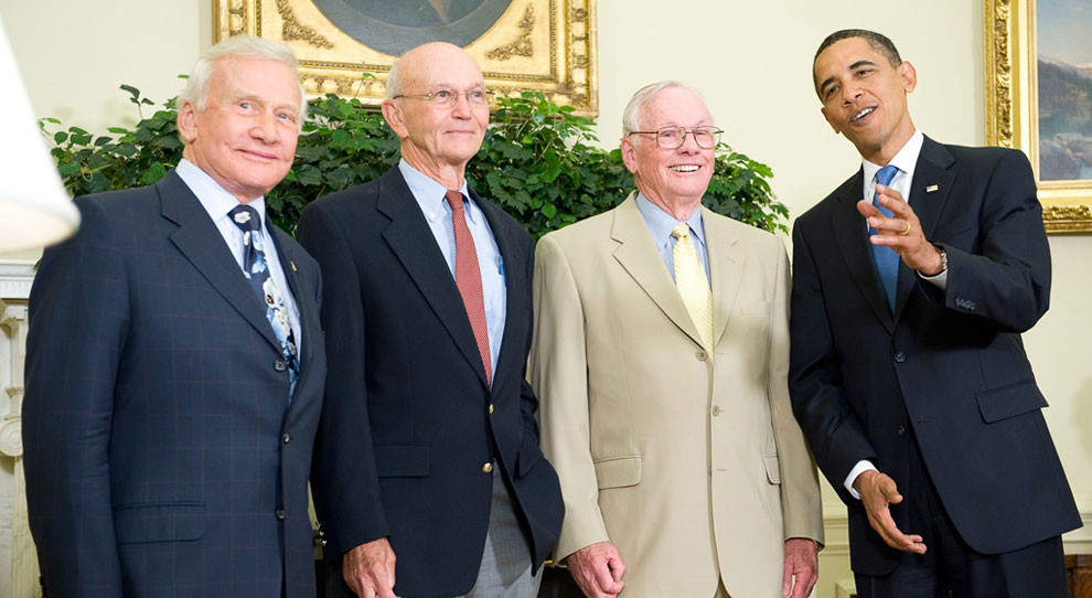 Neil Armstrong - az első ember a Holdon (1930 - 2012), fotó hírek