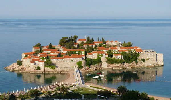 Insula Sf. Ștefan este perla Muntenegrului, trăiesc să călătorească