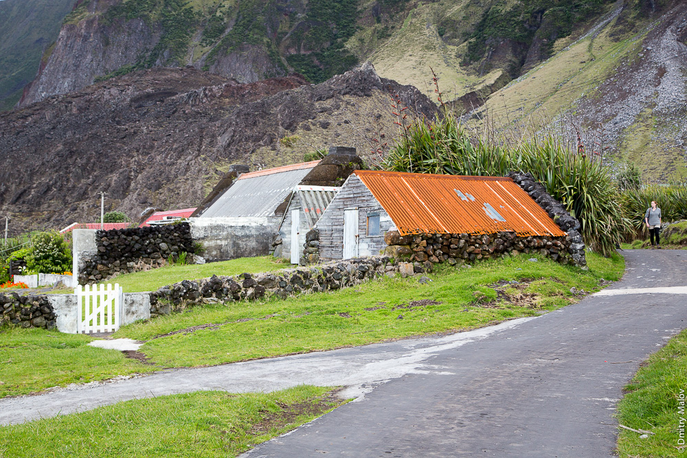 Sziget Tristan da Cunha-, Edinburgh, a Seven Seas