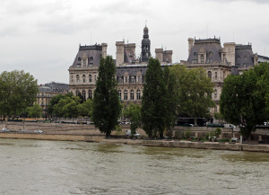 Hotel de Ville, ghiduri turistice mashapasha