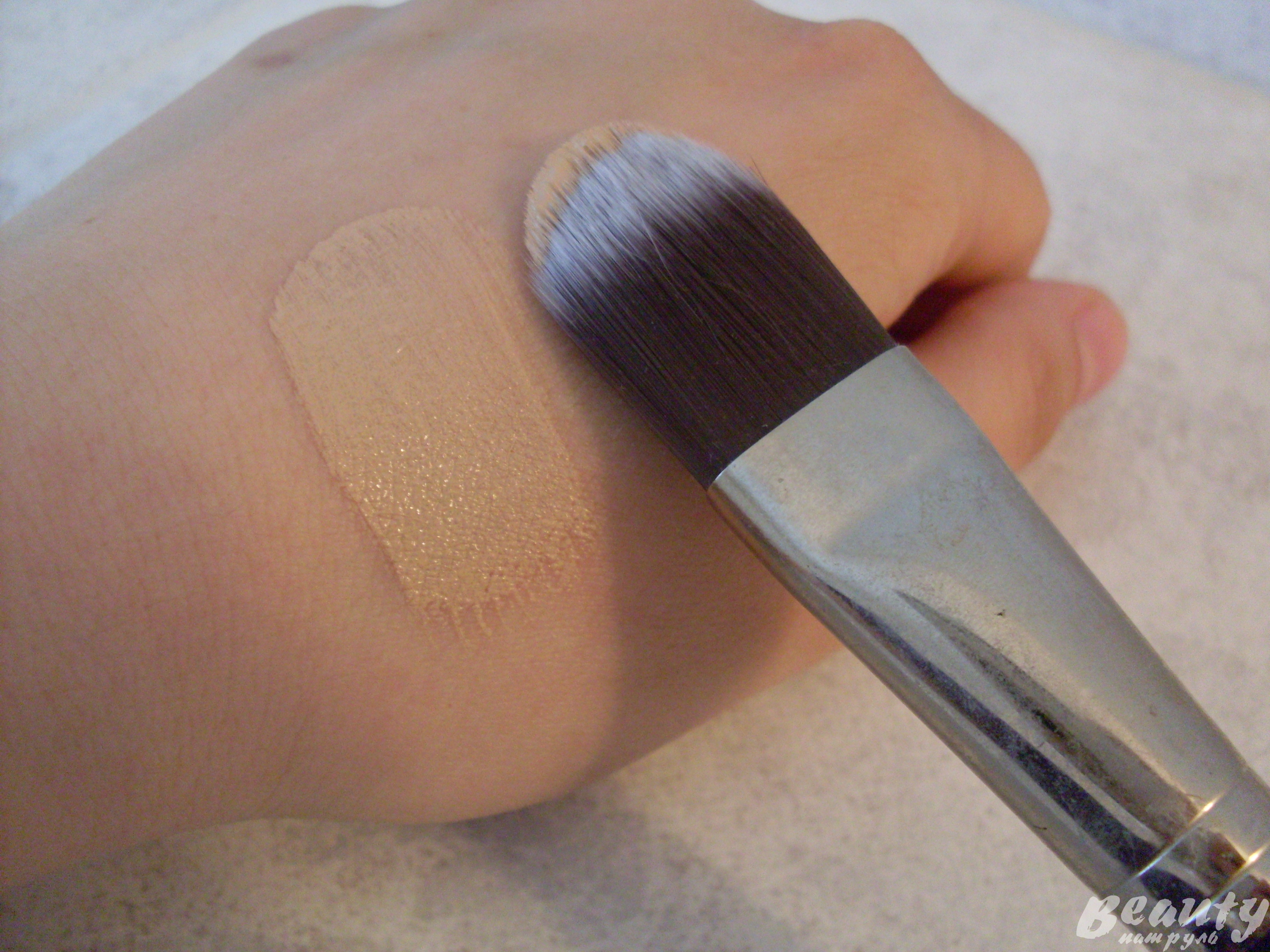 Comentarii despre makeup brush inglot 21t