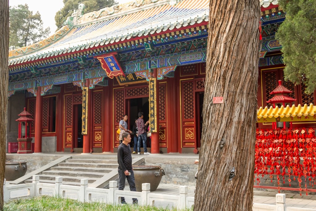 Parcul Beihai din istoria și atracțiile din Beijing