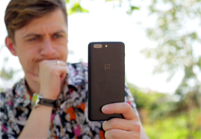 A teljes áttekintést adott a nehéz OnePlus 5 hétköznap hasonmása