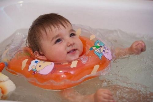 Користь кола для купання новонароджених