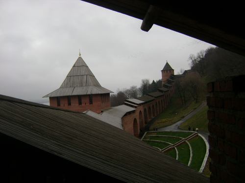 O plimbare de-a lungul zidului Kremlinului în Nižni Novgorod fotografie, recenzie, contacte