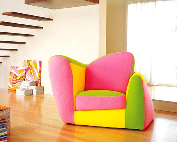 Mobilier colorat