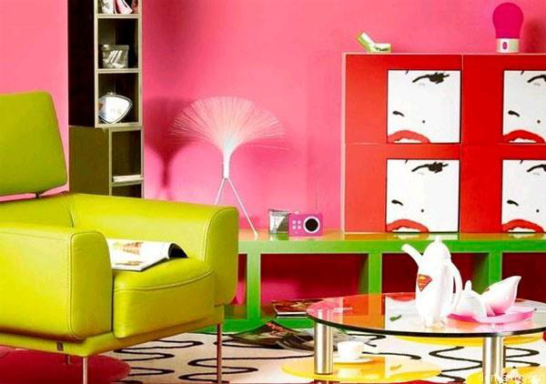 Mobilier colorat