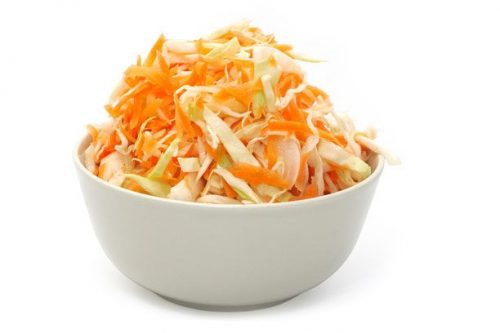 Salata de varza cu morcovi, ca in sala de mese