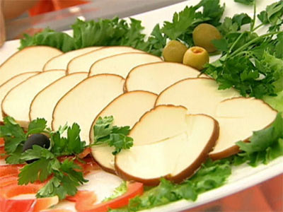 Salata cu brânză și feluri de preparare