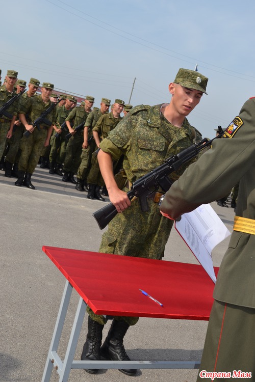 З'їздили на присягу до сина! Країна мам