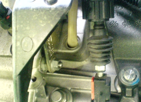 Злив і заміна масла в механічній коробці передач ford focus 2 своїми руками