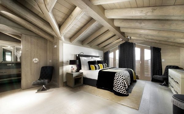 Спальня на мансарді - ідеї з фото