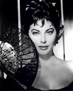 Sphaerez - ava gardner, o femeie de frumusețe neagră