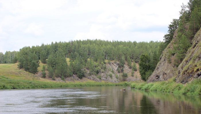 Rafting pe malul râului - Uralul nostru