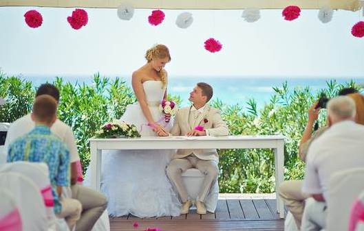 Весілля на Кіпрі - офіційна церемонія з ultra wedding