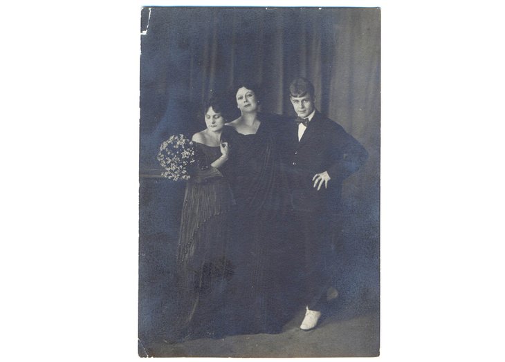 Esküvői album 10 kép Szergej Jeszenyin és Isadora Duncan - Moszkva 24 (házasság) Esküvői album 10 kép Szergej Jeszenyin és Isadora Duncan - Moszkva 24