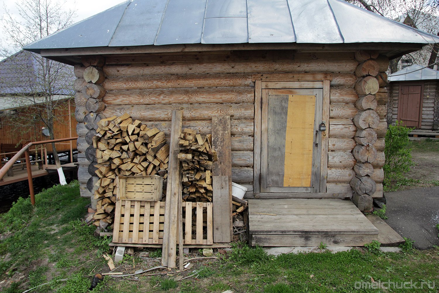 Свято-Введенський острівної монастир