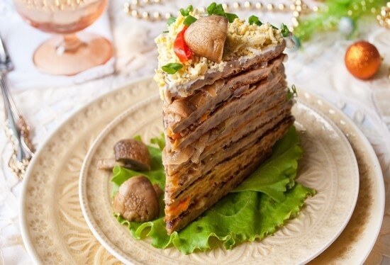 Rețetă delicioasă cu ficat de tort cu fotografie