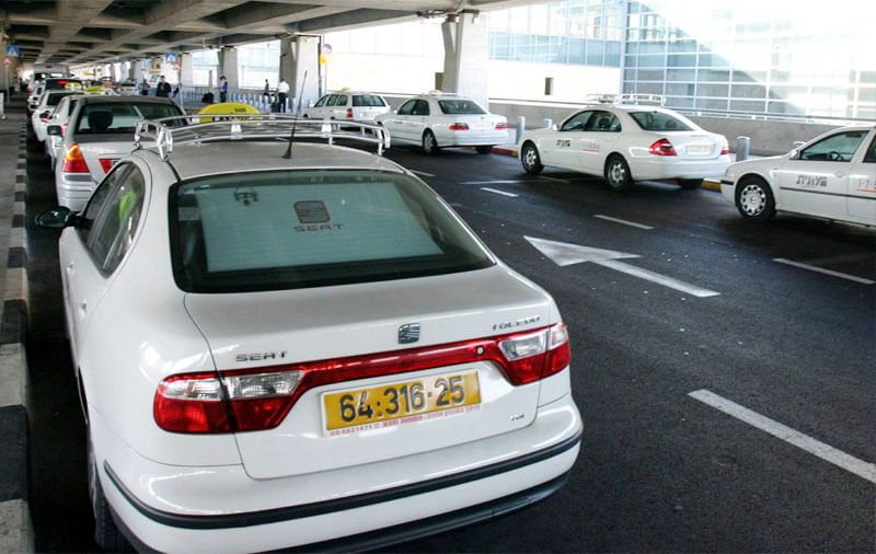 Transzfer a Ben Gurion - Netanya gyorsan, taxival vagy vonattal