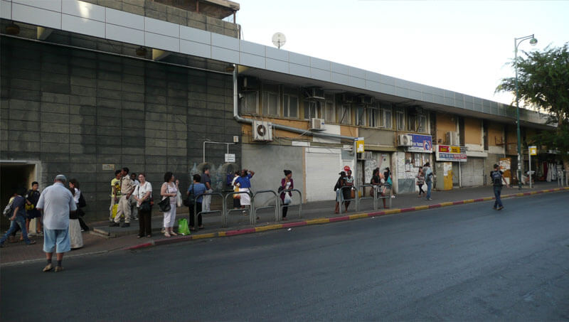 Transzfer a Ben Gurion - Netanya gyorsan, taxival vagy vonattal