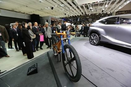 Bicicleta de lexus pe an - nici o zi fără bicicletă, versiune mobilă