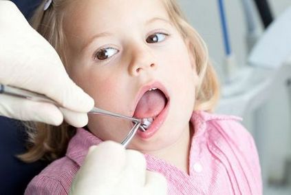 Inflamația gingiilor la copii, cauze și metode de tratament