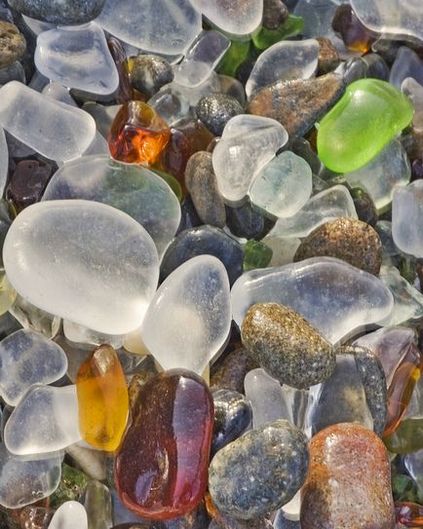 Tot ce mi-a plăcut era să ajung aici - o plajă de sticlă, Fort Bragg, California, Statele Unite