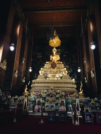 Храм сплячого Будди Ват ПХО в Бангкоку - історія і територія, правила відвідування і послуги - як