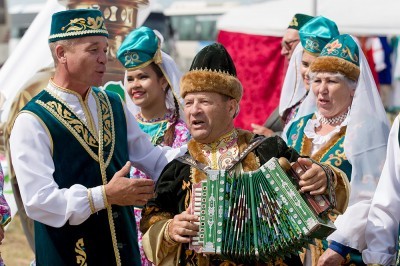 Mii de oameni au sărbătorit Sabantui, Boris Dubrovsky a lovit ținta